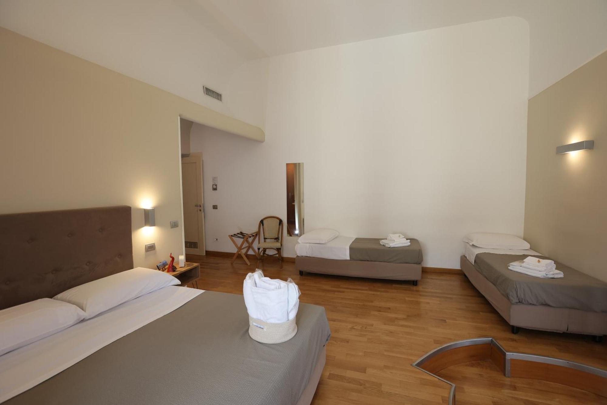 Lungomare Suite & Spa Наполи Екстериор снимка
