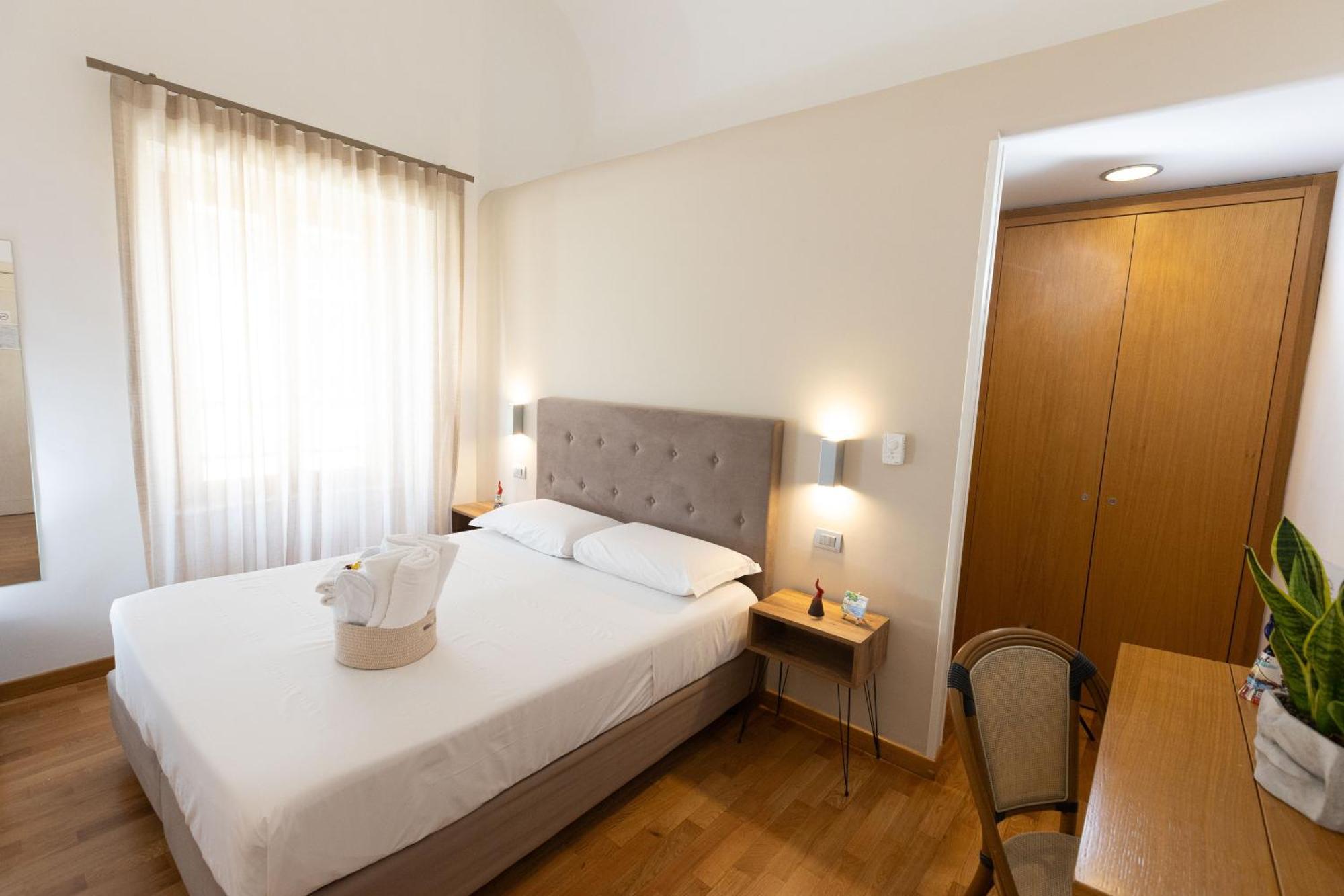 Lungomare Suite & Spa Наполи Екстериор снимка