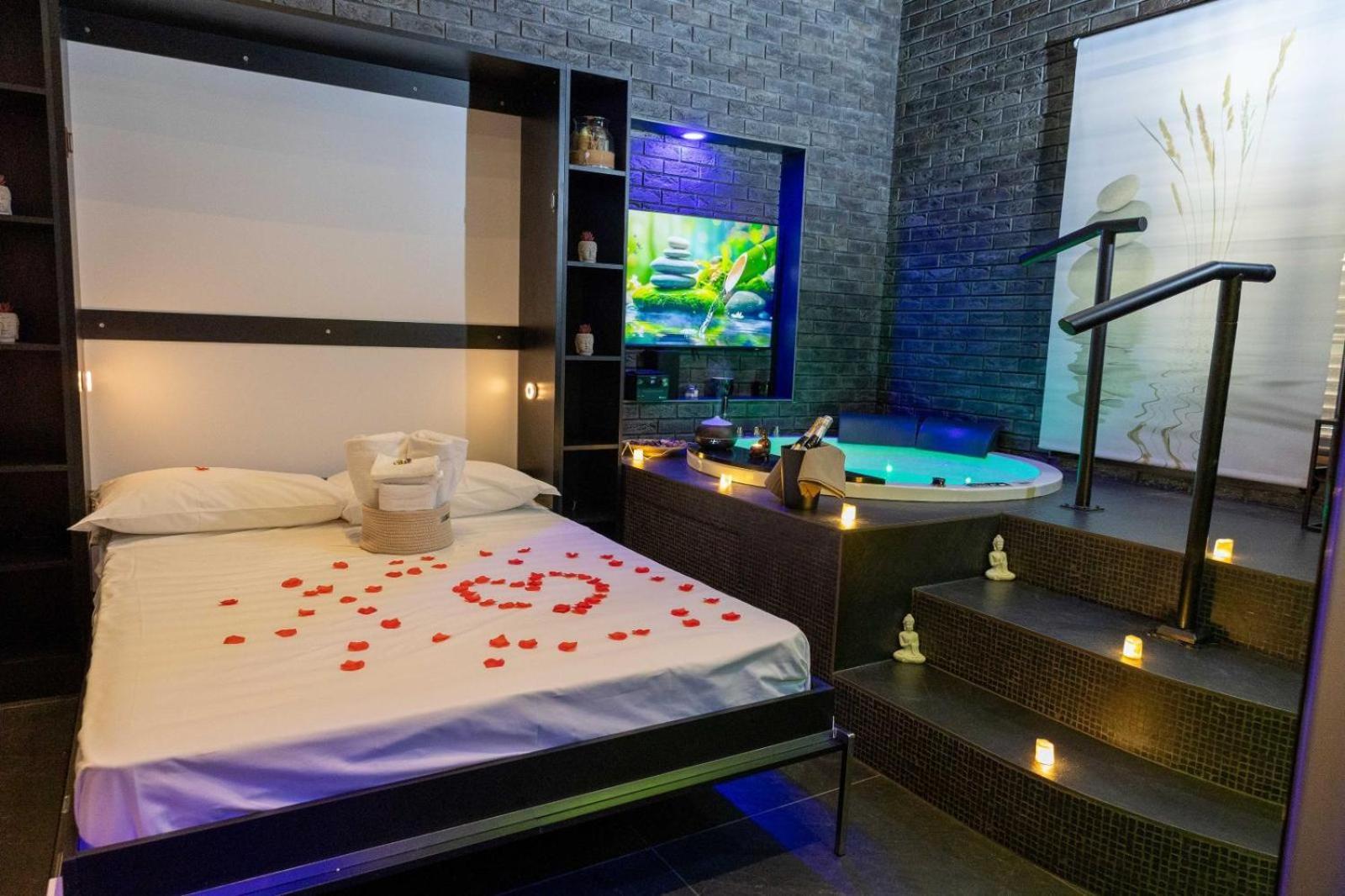 Lungomare Suite & Spa Наполи Екстериор снимка