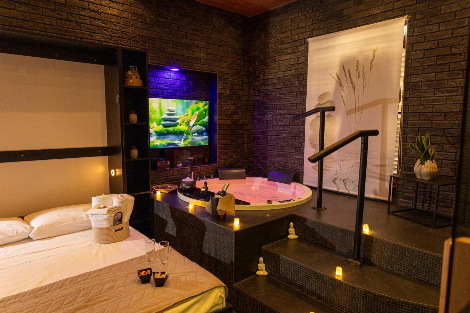 Lungomare Suite & Spa Наполи Екстериор снимка